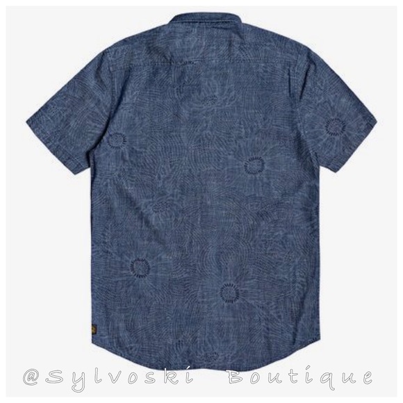 🔥QUIKSILVER Wildflower Short Sleeve Shirt NWT - Picture 2 of 3